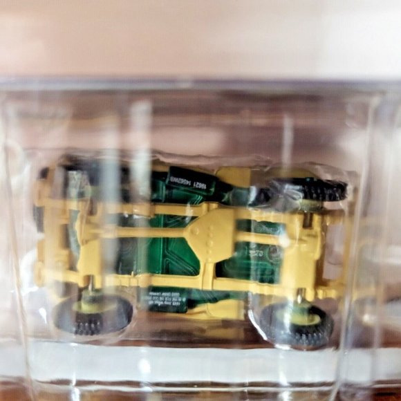 Greenlight Vintage Ad Cars Series 5 Green Machine 1945 Willys MB‎ Jeep Chase - Picture 2 of 5